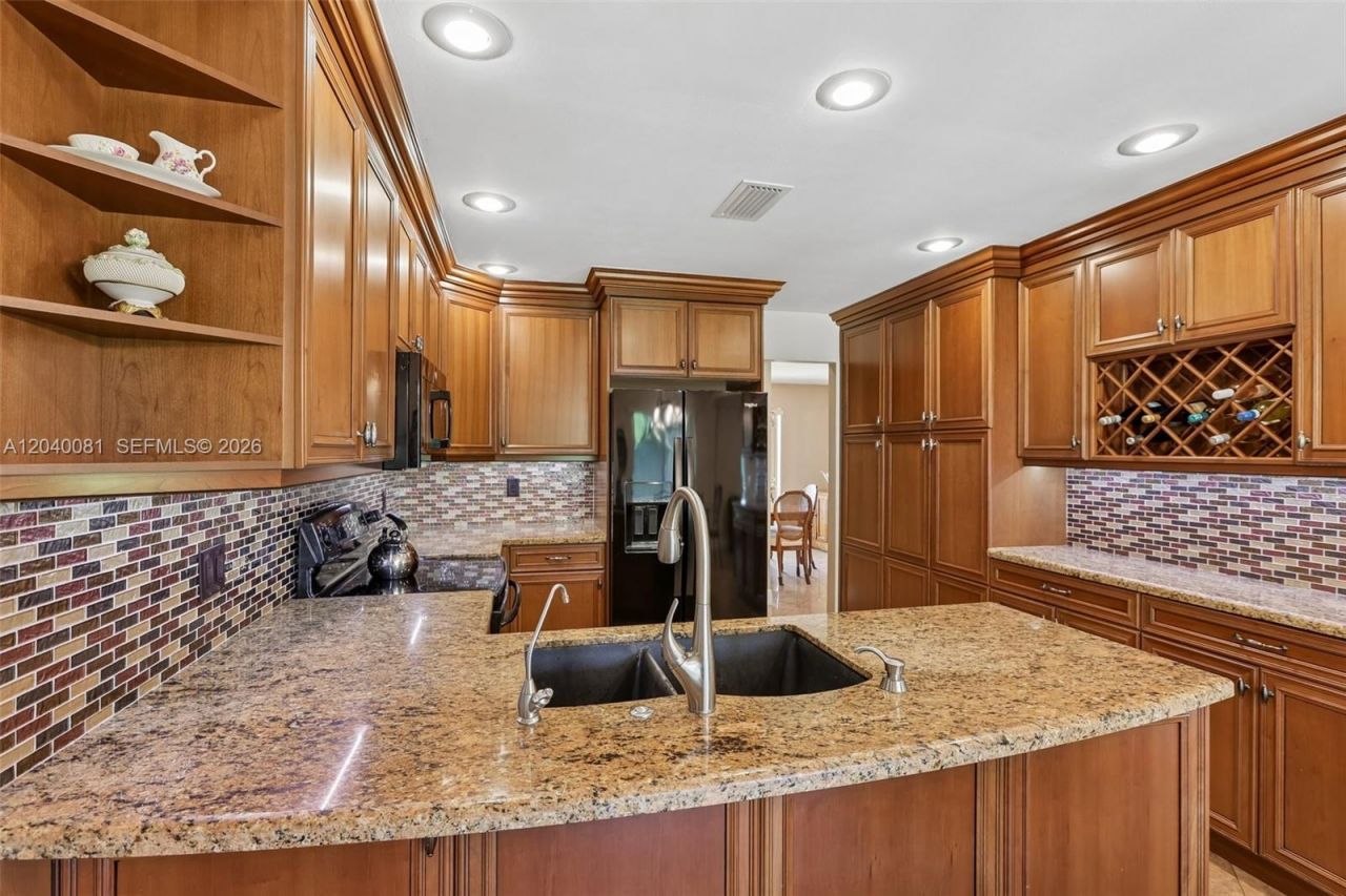 2518 NW 121st Dr, Coral Springs, FL 33065 Photo