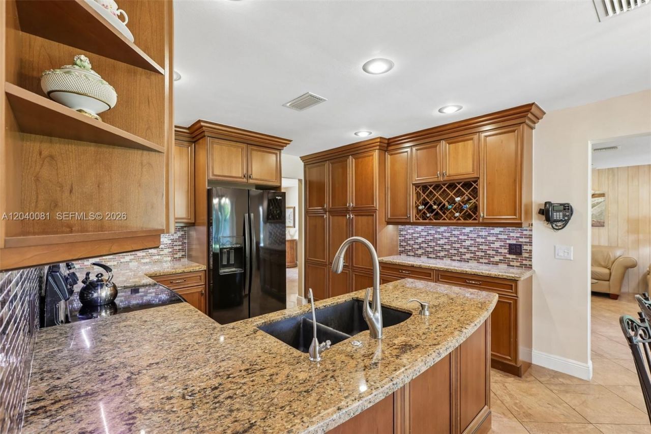 2518 NW 121st Dr, Coral Springs, FL 33065 Photo
