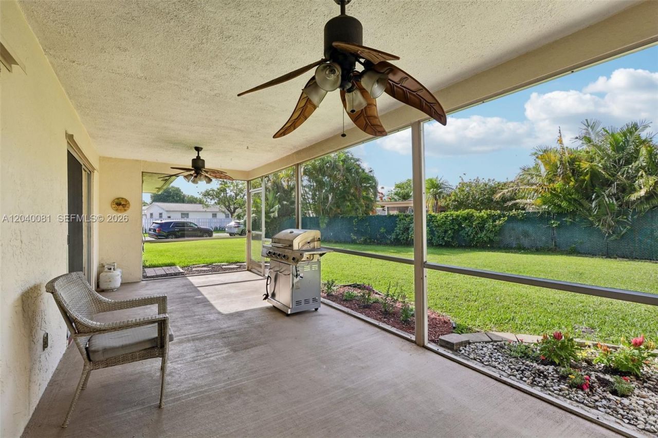 2518 NW 121st Dr, Coral Springs, FL 33065 Photo