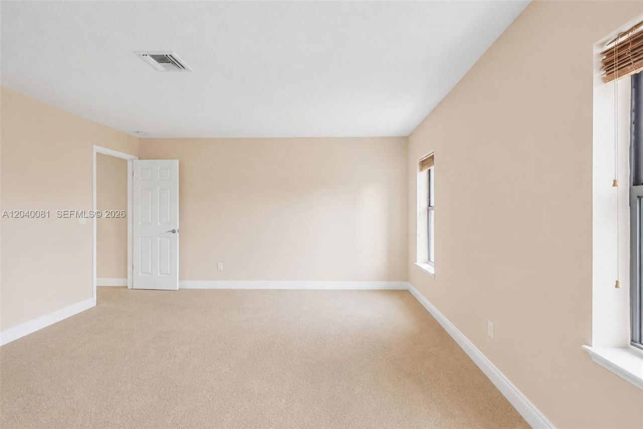 2518 NW 121st Dr, Coral Springs, FL 33065 Photo