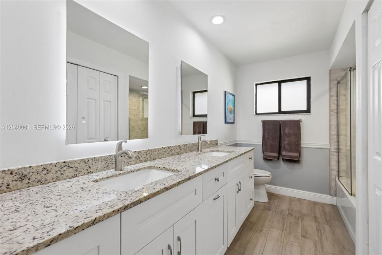 2518 NW 121st Dr, Coral Springs, FL 33065 Photo