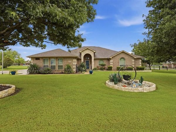 2732 Rawhide Court, Haslet, TX 76052