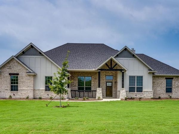 2561 Posey Lane, Waxahachie, TX 75167