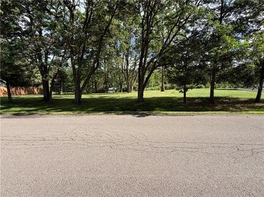 Lancelot, Elmira, NY 14903