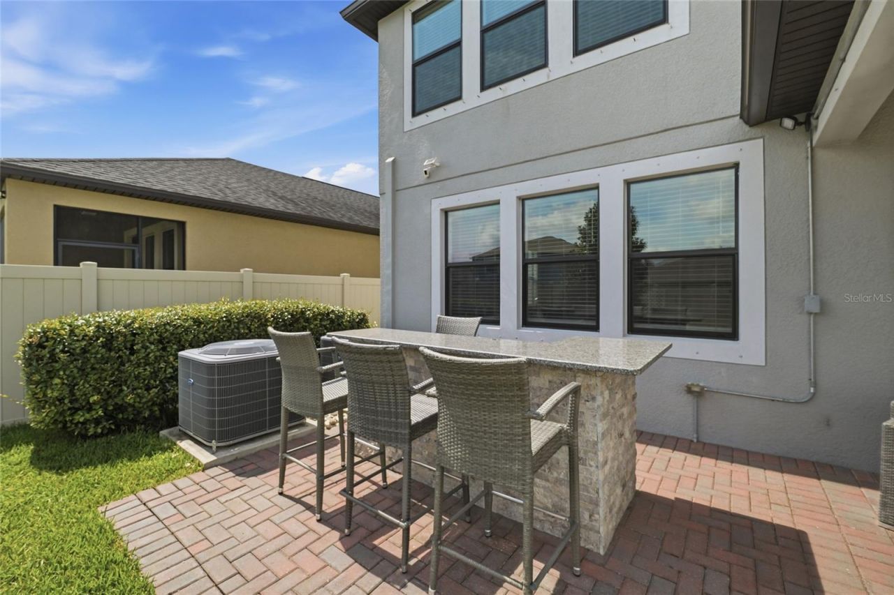 9731 Ivory Dr, Ruskin, FL 33573 Photo