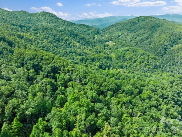 TBD Bear River Lodge Trail , Marshall, NC 28753