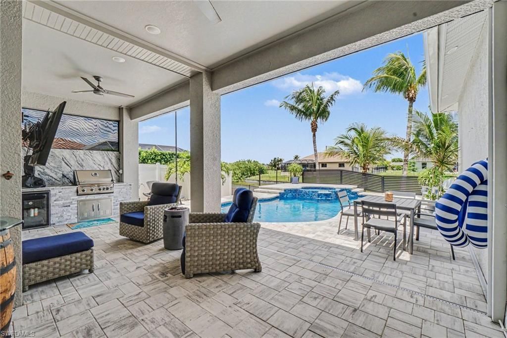 1833 NW 7th Ave, Cape Coral, FL 33993 Photo