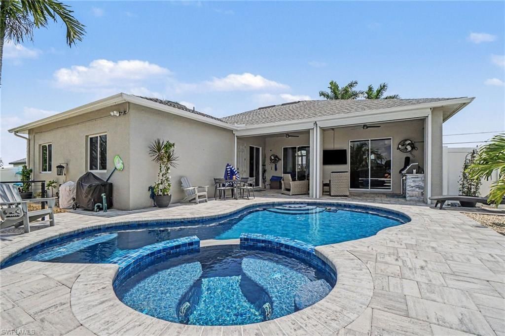 1833 NW 7th Ave, Cape Coral, FL 33993 Photo