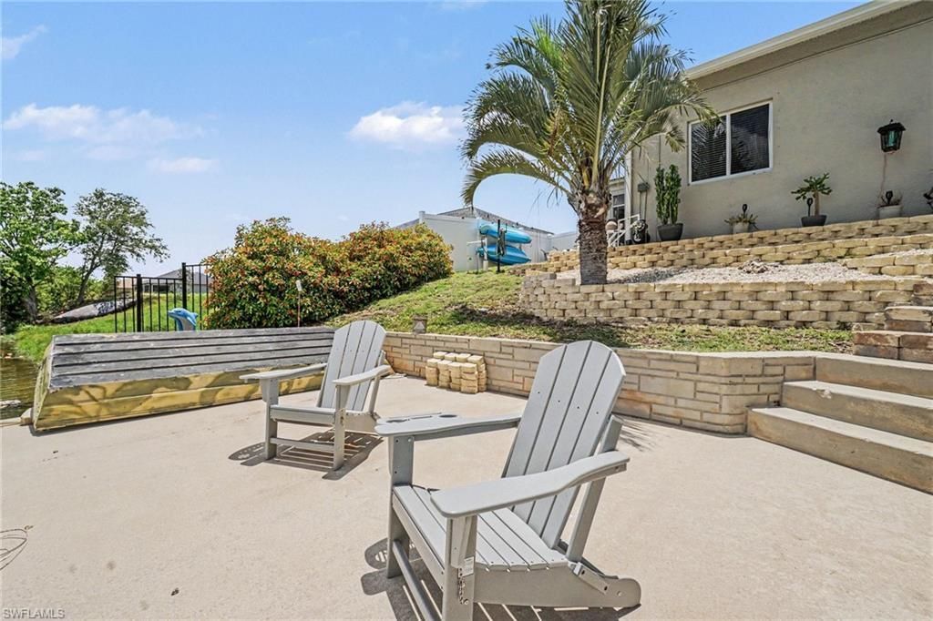 1833 NW 7th Ave, Cape Coral, FL 33993 Photo