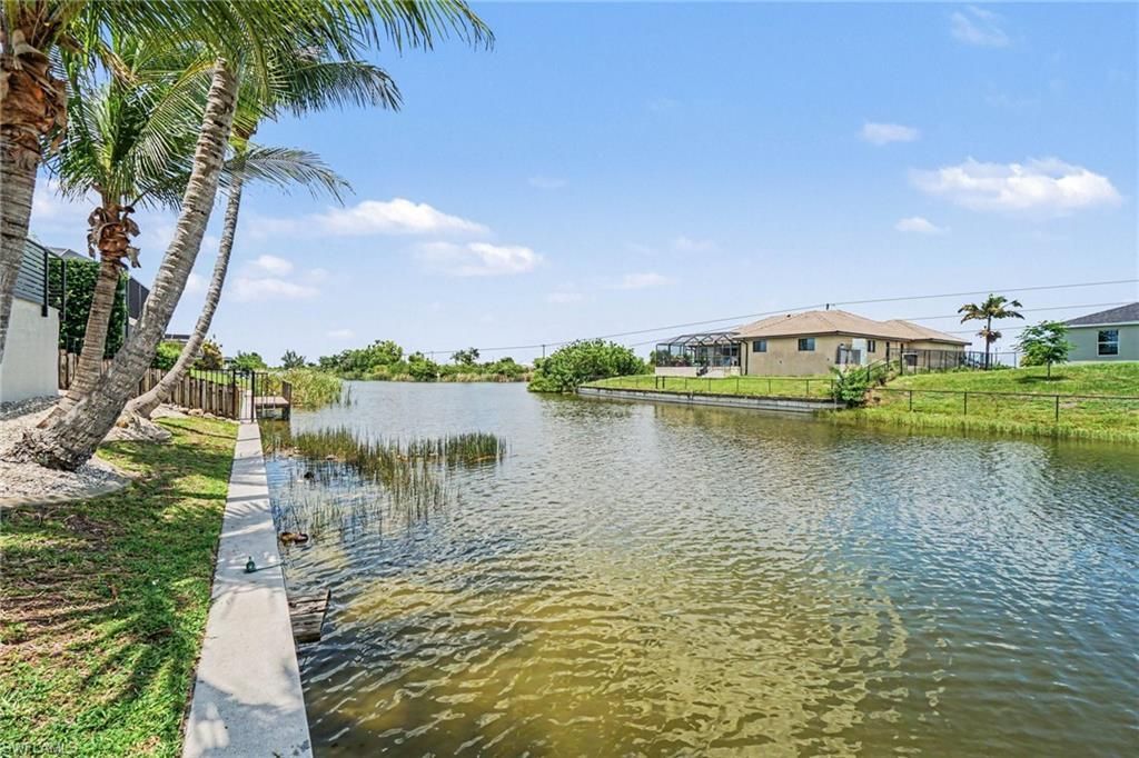 1833 NW 7th Ave, Cape Coral, FL 33993 Photo