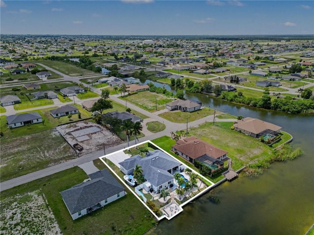 1833 NW 7th Ave, Cape Coral, FL 33993 Photo