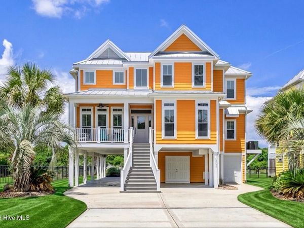1606 E Yacht Drive , Oak Island, NC 28465