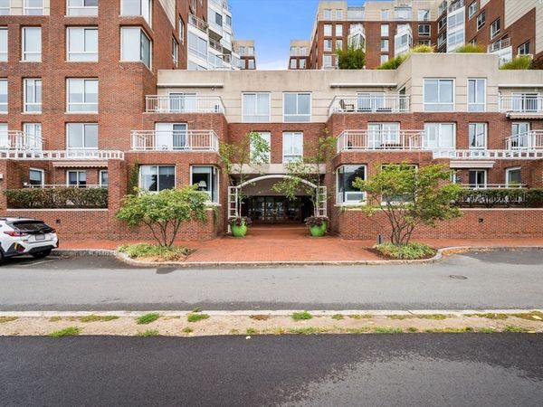 75 Cambridge Prkwy, Unit 101, Cambridge, MA 02142