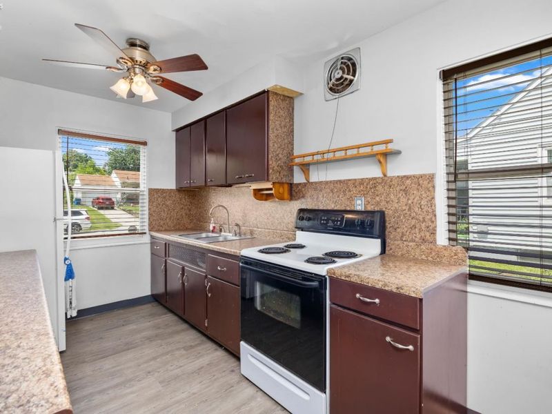 130 Roger Avenue, Bellevue, OH 44811 Photo 7