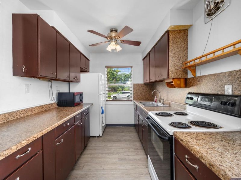 130 Roger Avenue, Bellevue, OH 44811 Photo 8