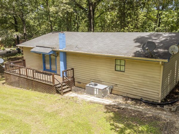 44 J B Jones Road , Trenton, TN 38382