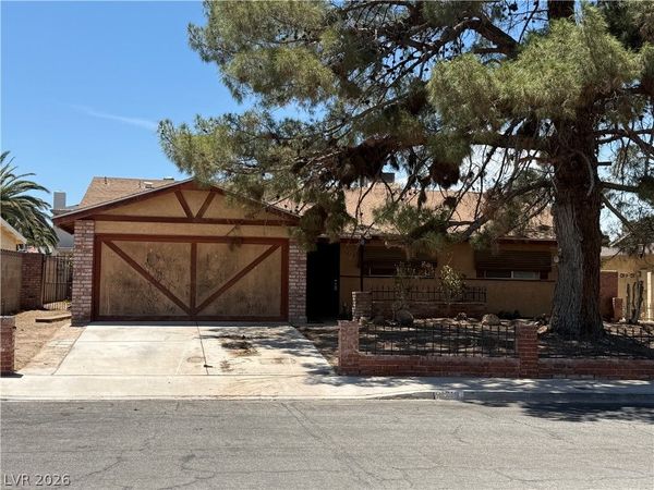 1712 Rockcrest Drive , Las Vegas, NV 89108