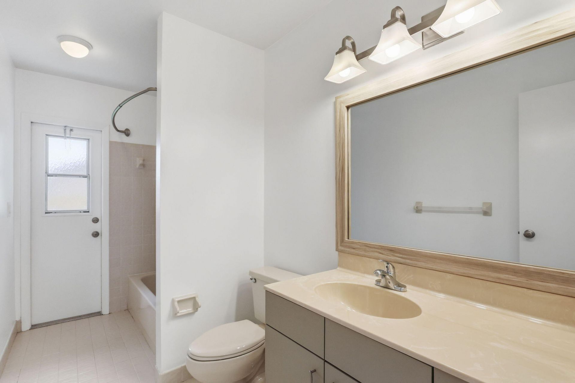 7909 NW 18th Place, Margate, FL 33063 Photo