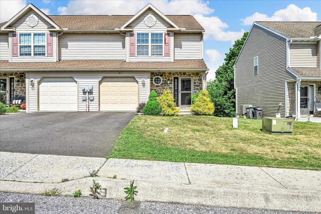 33 MARSHA DRIVE , CRESSONA, PA 17929