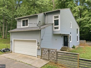 72 LONG VIEW ROAD, LINDEN, VA 22642