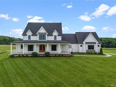 1022 Stevenson Road, Xenia Twp, OH 45385