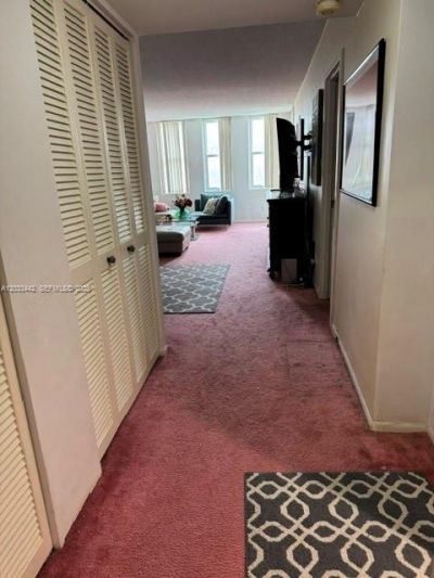 5401 Collins Ave , Unit 231, Miami Beach, FL 33140 Photo