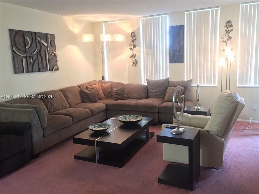5401 Collins Ave , Unit 231, Miami Beach, FL 33140 Photo