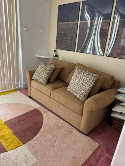 5401 Collins Ave , Unit 231, Miami Beach, FL 33140 Photo