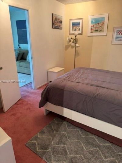 5401 Collins Ave , Unit 231, Miami Beach, FL 33140 Photo