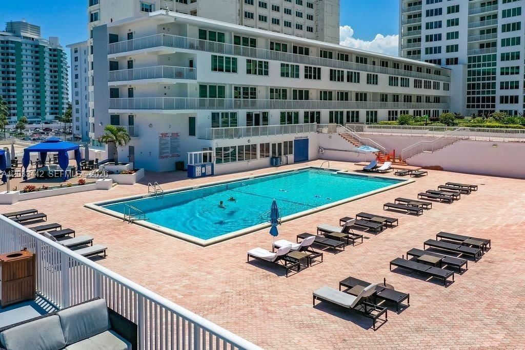 5401 Collins Ave , Unit 231, Miami Beach, FL 33140 Photo