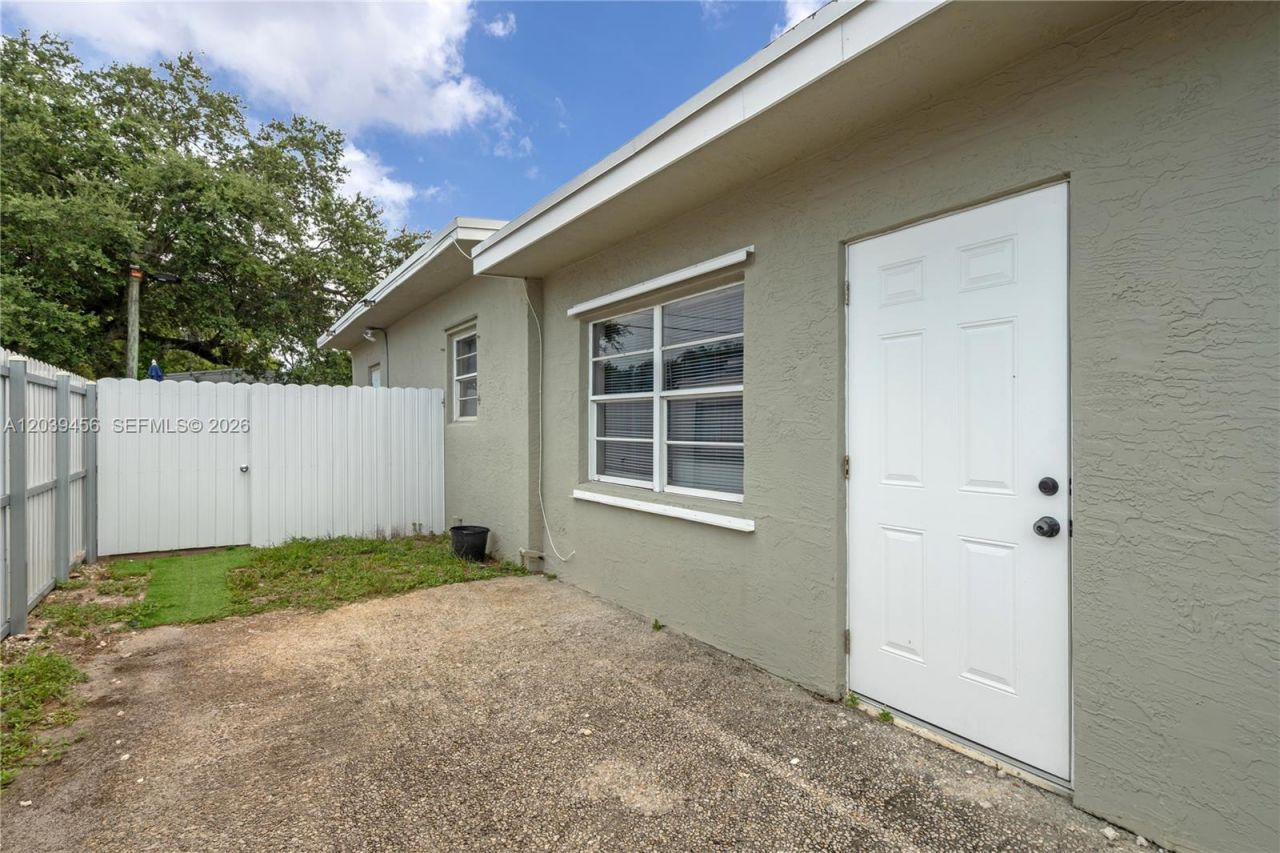 Please Call For Address, Fort Lauderdale, FL 33312 Photo