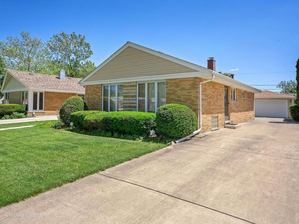 10809 Claridge Avenue , Westchester, IL 60154