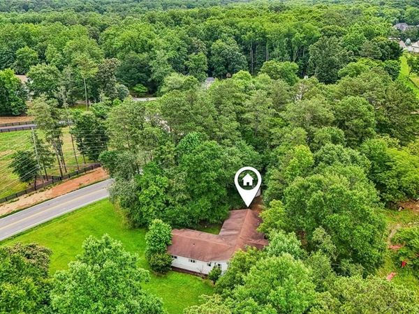 12160 Arnold Mill Road , Roswell, GA 30075