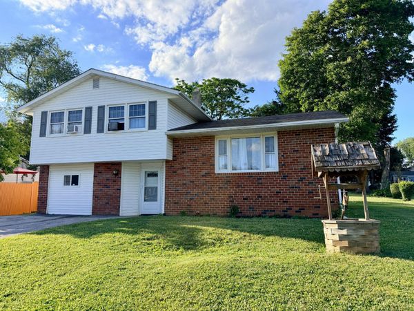 929 W CHESTNUT STREET, COATESVILLE, PA 19320