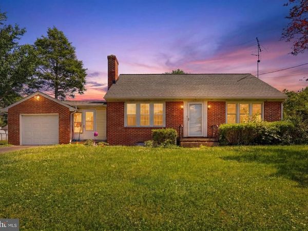 30 HANOVER STREET, SPRING GROVE, PA 17362