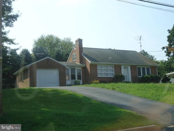 30 HANOVER STREET, SPRING GROVE, PA 17362