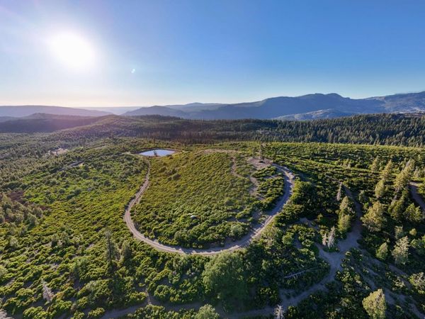Lake Valley Rd, Emigrant Gap, CA 95715