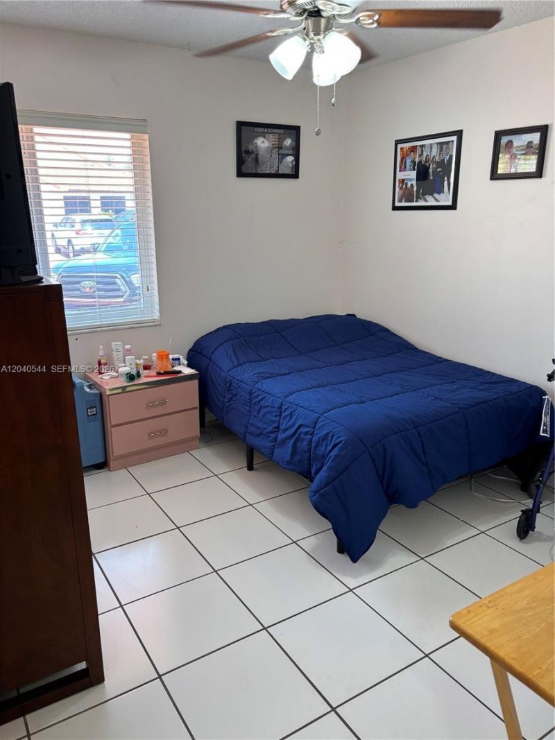 18713 NW 78th Ct, Hialeah, FL 33015 Photo