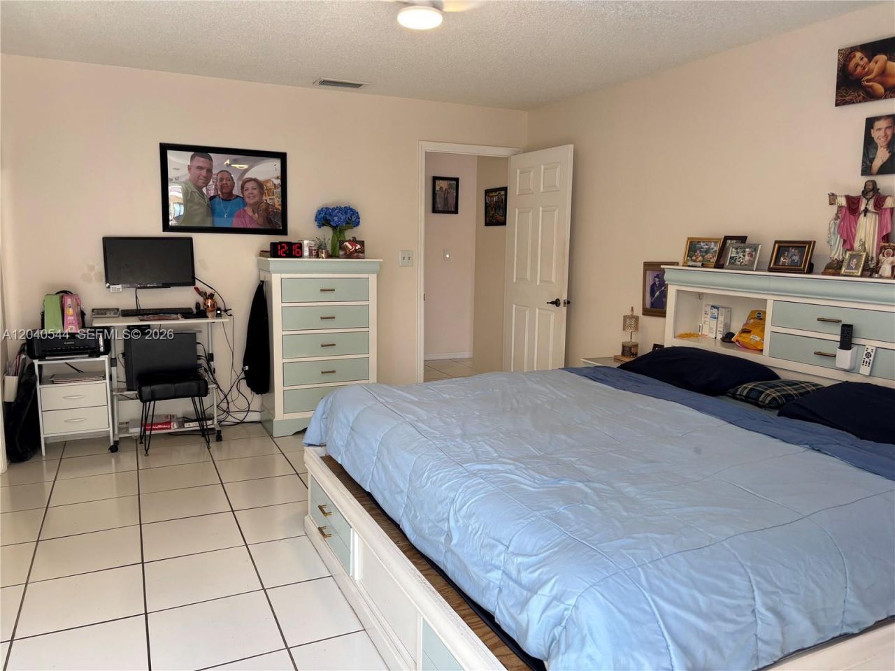 18713 NW 78th Ct, Hialeah, FL 33015 Photo
