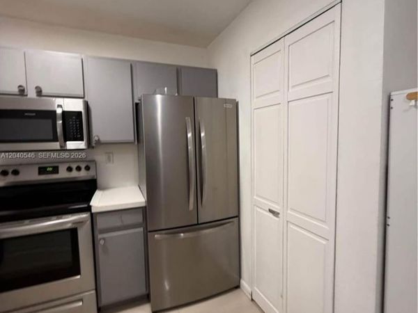 2198 NE 167th St , Unit 2198, North Miami Beach, FL 33162