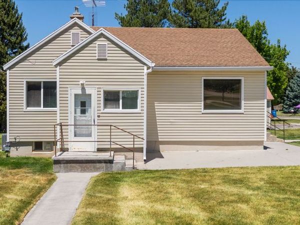 296 S 100 E, Richmond, UT 84333
