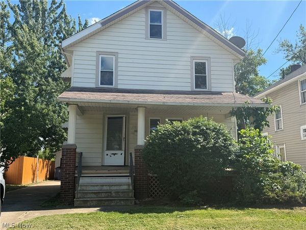 1049 W 12th Street , Lorain, OH 44052