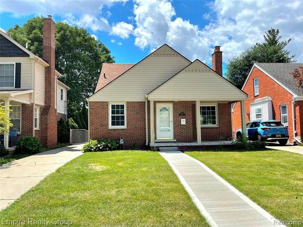 913 N Vernon Street, Dearborn, MI 48128