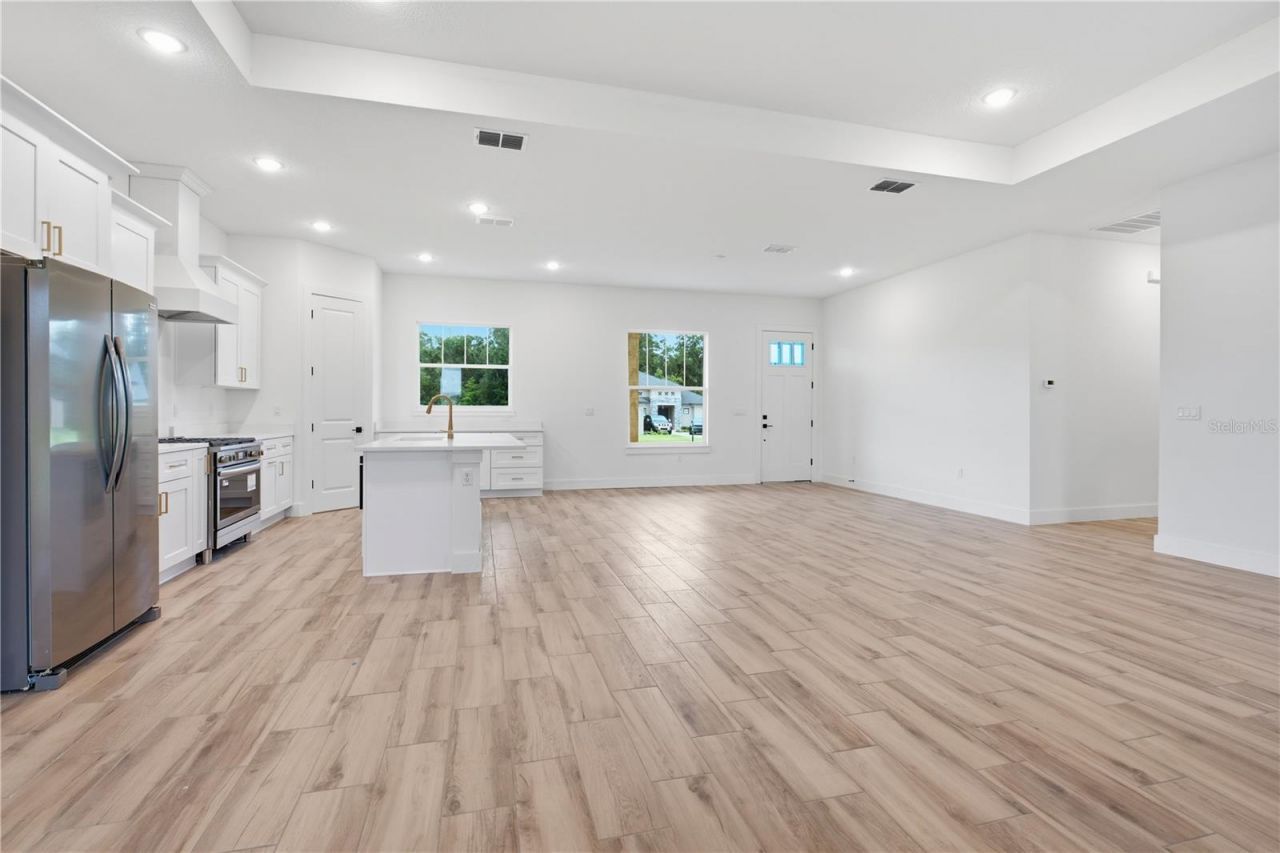 6534 N Harcross Avenue , Dunnellon, FL 34433 Photo