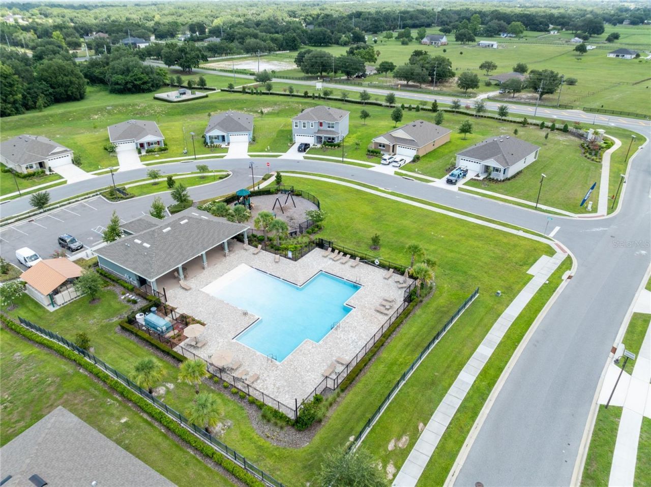 5207 Mahogany Drive , Mount Dora, FL 32757 Photo
