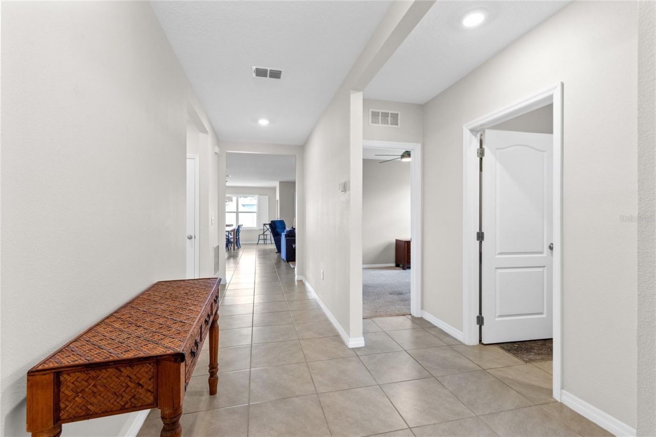 5207 Mahogany Drive , Mount Dora, FL 32757 Photo