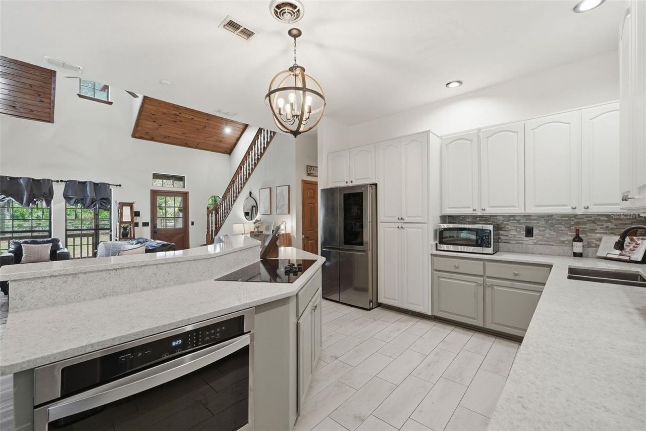 381 N Jungle Road, Geneva, FL 32732 Photo