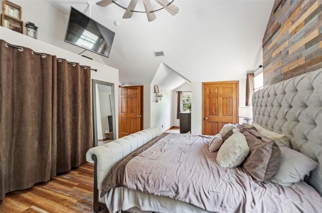 381 N Jungle Road, Geneva, FL 32732 Photo