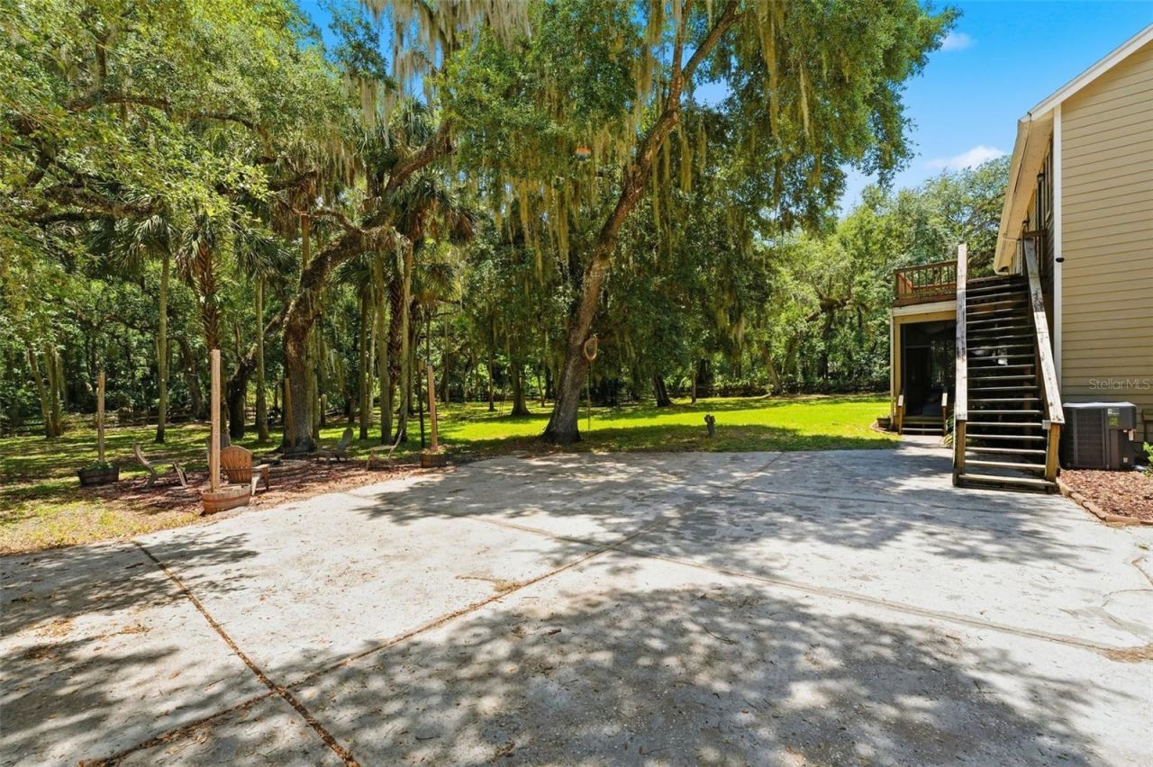 381 N Jungle Road, Geneva, FL 32732 Photo