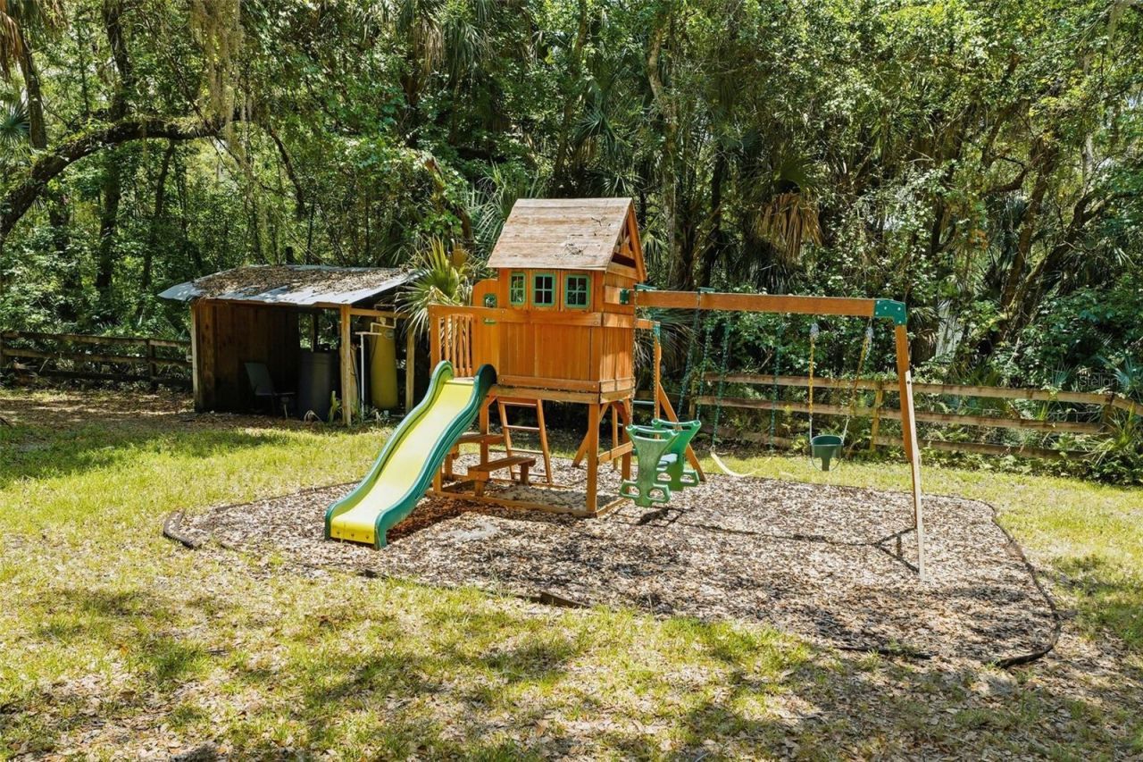 381 N Jungle Road, Geneva, FL 32732 Photo